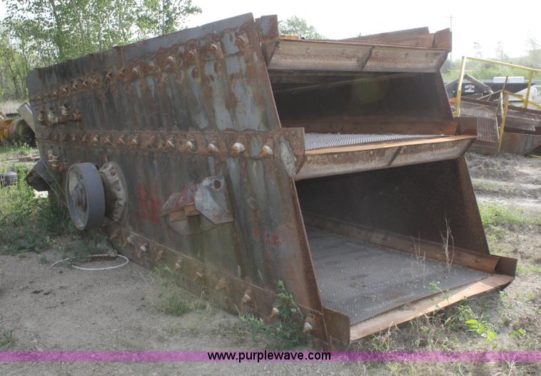 image for item B6569 1972 Simplicity three deck screen