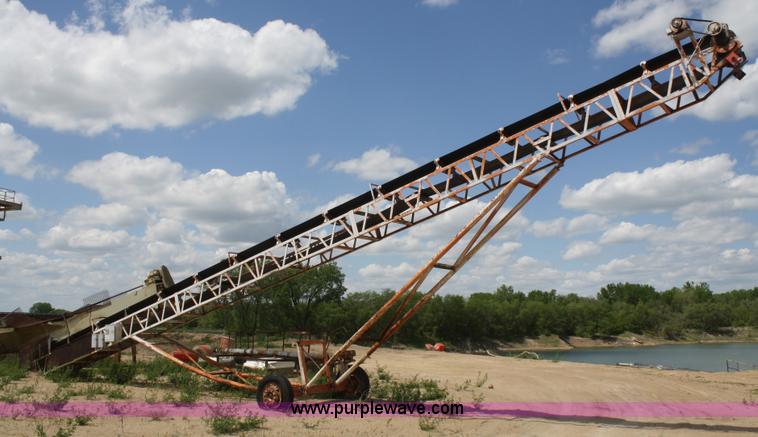 image for item B6570 Portable stacker