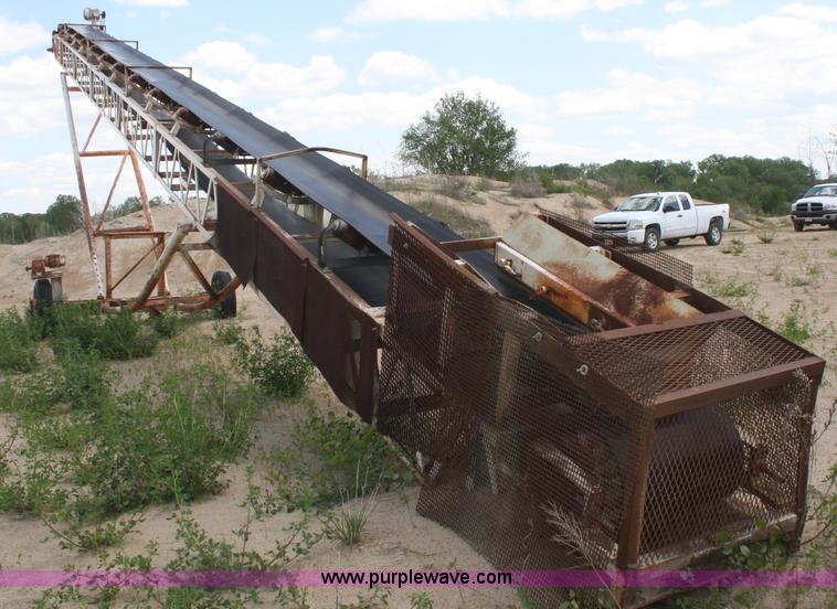 image for item B6570 Portable stacker