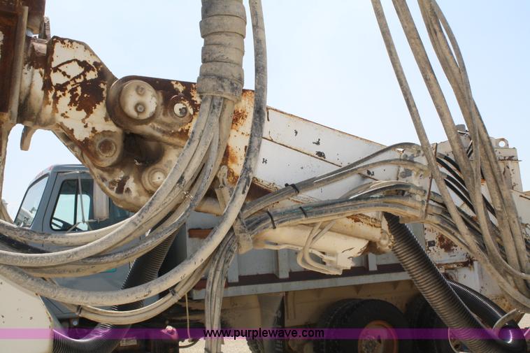 image for item B6586 Reedrill SLH300 rock drill