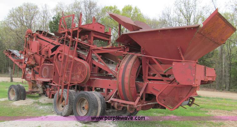 image for item D3149 Pioneer 3416 portable duplex crusher