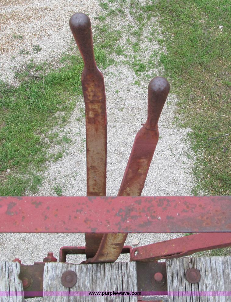 image for item D3149 Pioneer 3416 portable duplex crusher