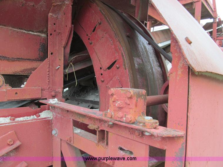image for item D3149 Pioneer 3416 portable duplex crusher