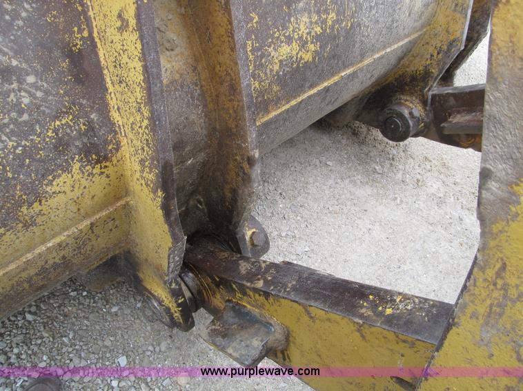 image for item D3155 1972 Caterpillar 980B wheel loader