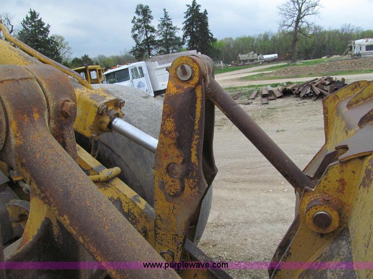 image for item D3155 1972 Caterpillar 980B wheel loader