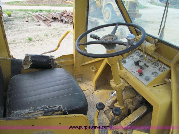 image for item D3155 1972 Caterpillar 980B wheel loader