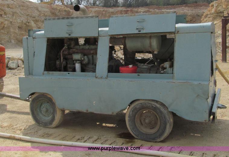 image for item D3156 Ram track drill and compressor