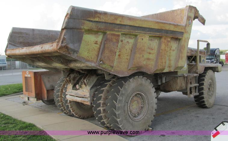image for item D3158 1976 Euclid R22 haul truck