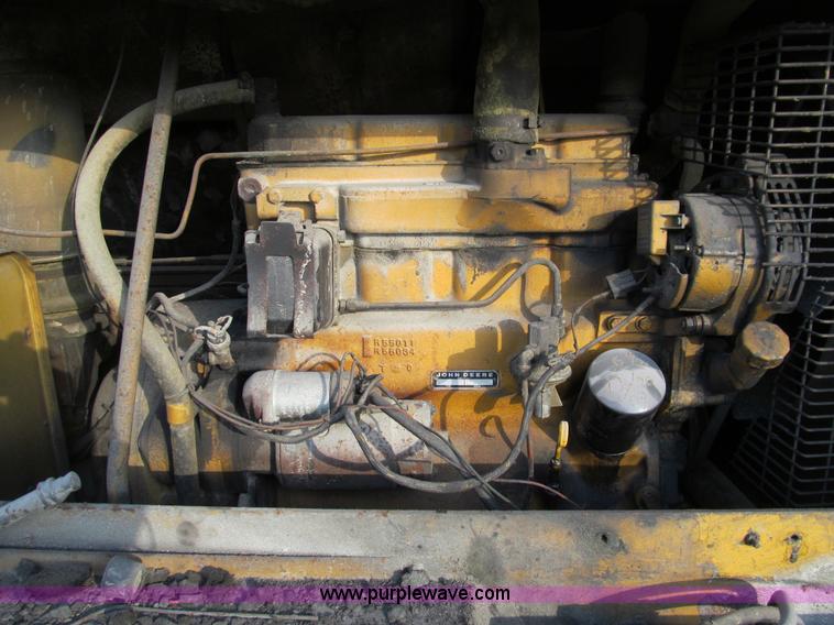 image for item D3159 1981 Joy D100 air compressor