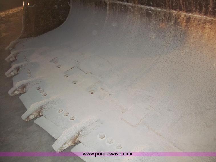 image for item D3160 Caterpillar 988F loader bucket
