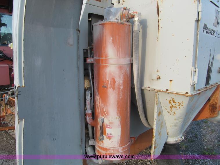 image for item D3180 1994 Tamrock CHA1100 drill