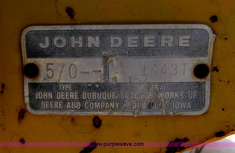 image for item D3181 1971 John Deere 570 motor grader