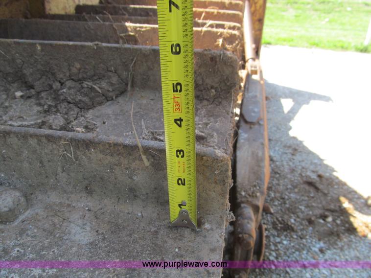 image for item D3183 1965 Caterpillar D6C dozer