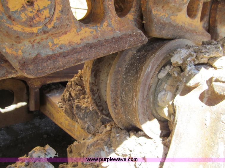 image for item D3183 1965 Caterpillar D6C dozer
