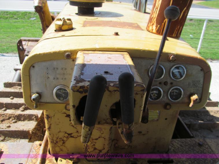 image for item D3183 1965 Caterpillar D6C dozer