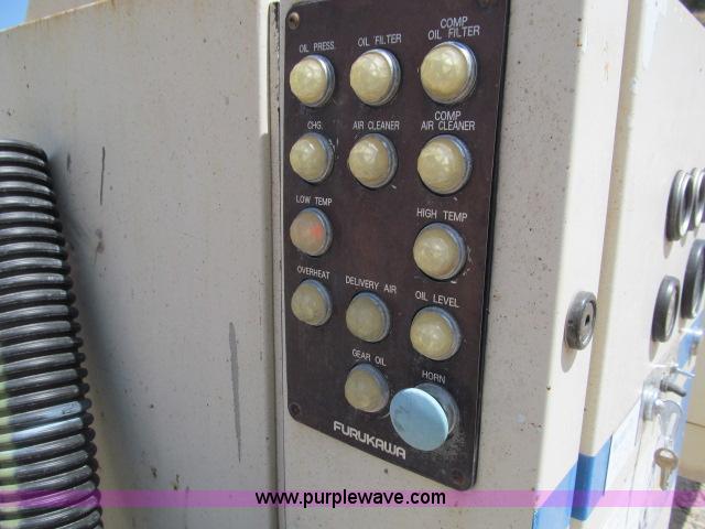 image for item D3190 1998 Furukawa HCR12-ES track drill