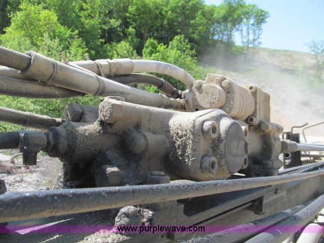 image for item D3190 1998 Furukawa HCR12-ES track drill