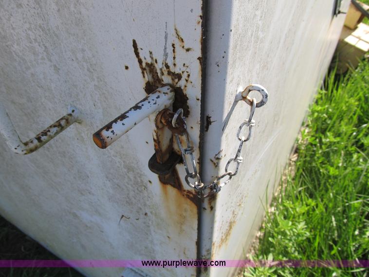 image for item D9458 Ammunition and explosive storage magazine