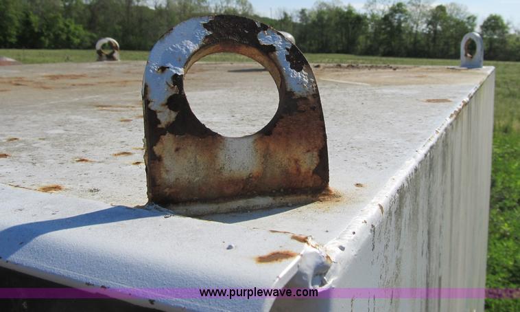 image for item D9458 Ammunition and explosive storage magazine