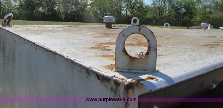 image for item D9458 Ammunition and explosive storage magazine