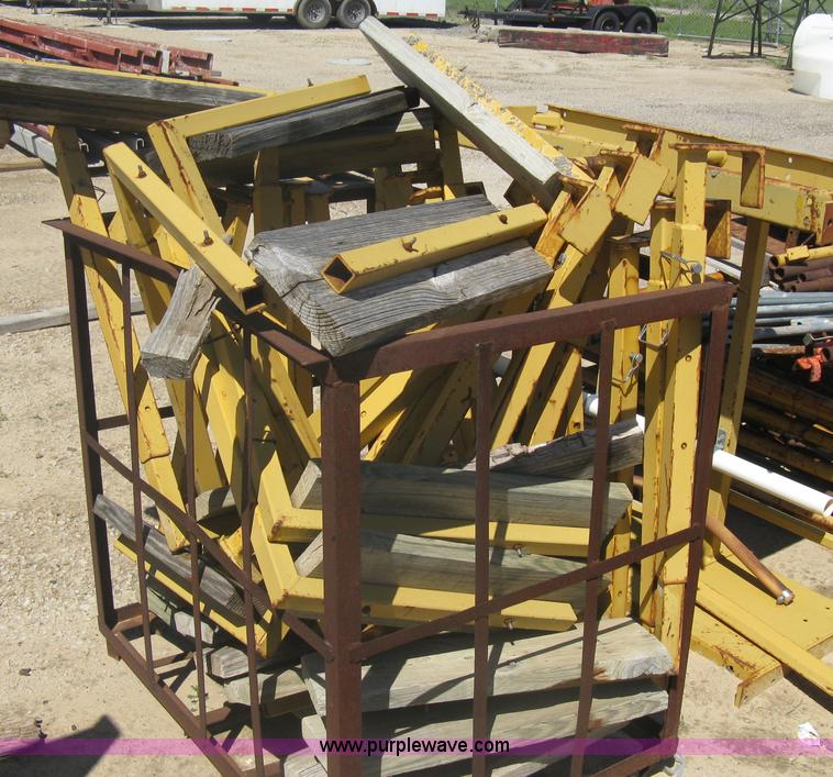 image for item A6242 Gomaco 32' bridge deck water and cure applicator with tandem transport dolly