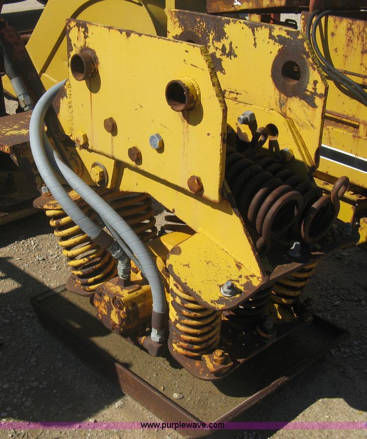 image for item A6250 Pin-on Hydraulic plate compactor