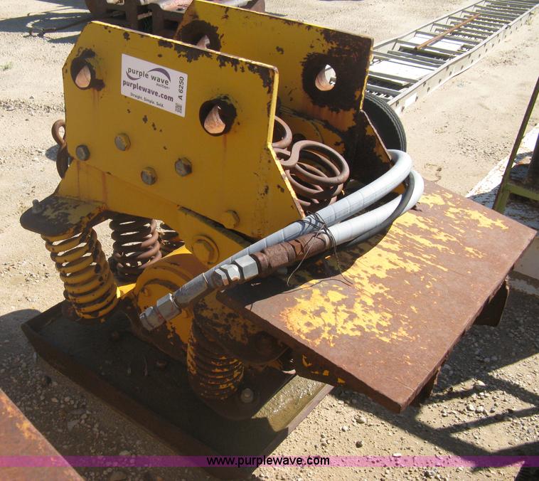 image for item A6250 Pin-on Hydraulic plate compactor