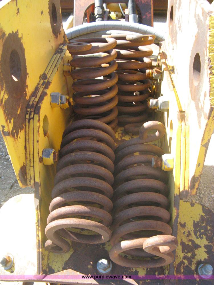 image for item A6250 Pin-on Hydraulic plate compactor
