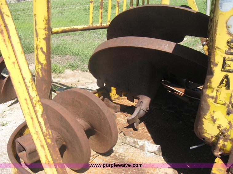 image for item A6256 Williams ADH35 truck mounted hole digger body