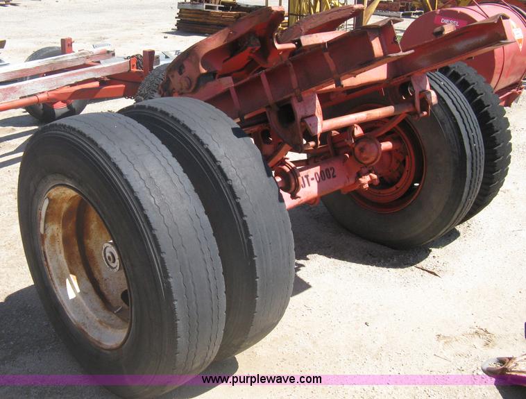 Fifth wheel tow dolly in Wichita, KS Item A6260 sold Purple Wave