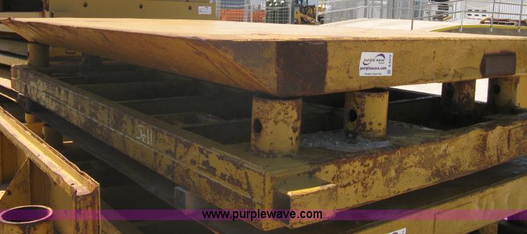 image for item A6272 Trench box