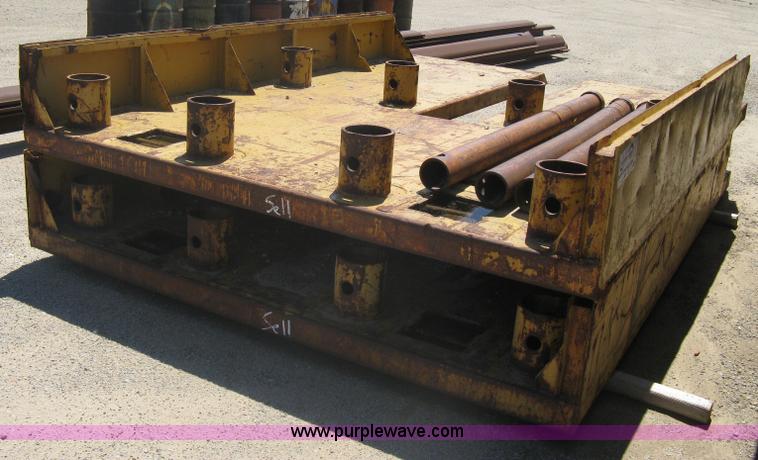 image for item A6273 Trench box with doghouse cut out