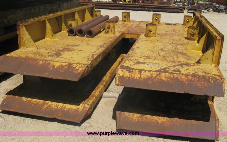 image for item A6273 Trench box with doghouse cut out