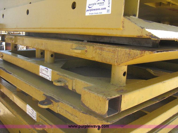 image for item A6276 Trench box