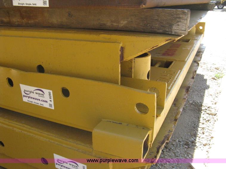 image for item A6280 Trench box