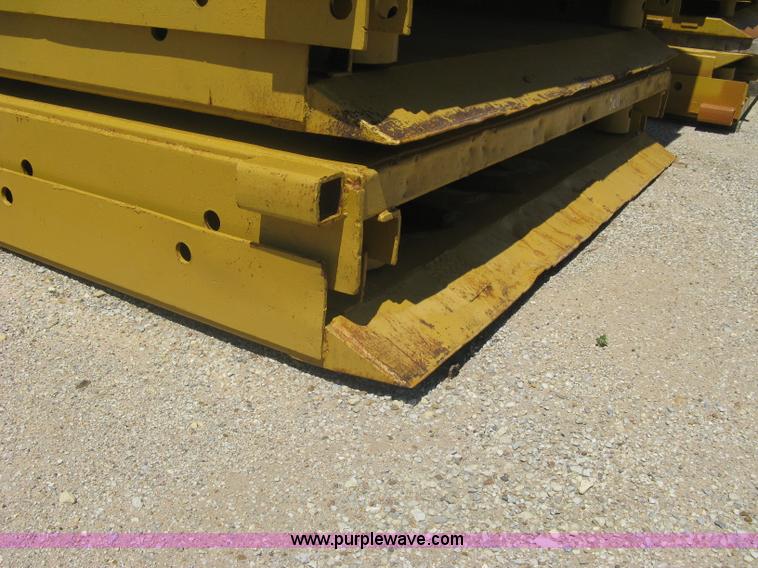 image for item A6285 Trench box