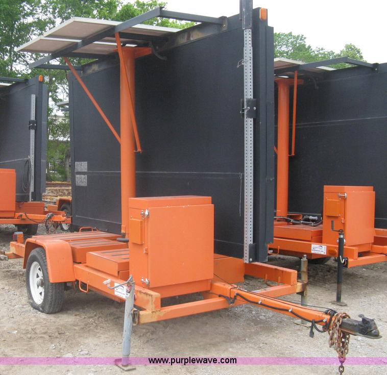 image for item A6290 2003 AMSIG CMS-T331 portable message board