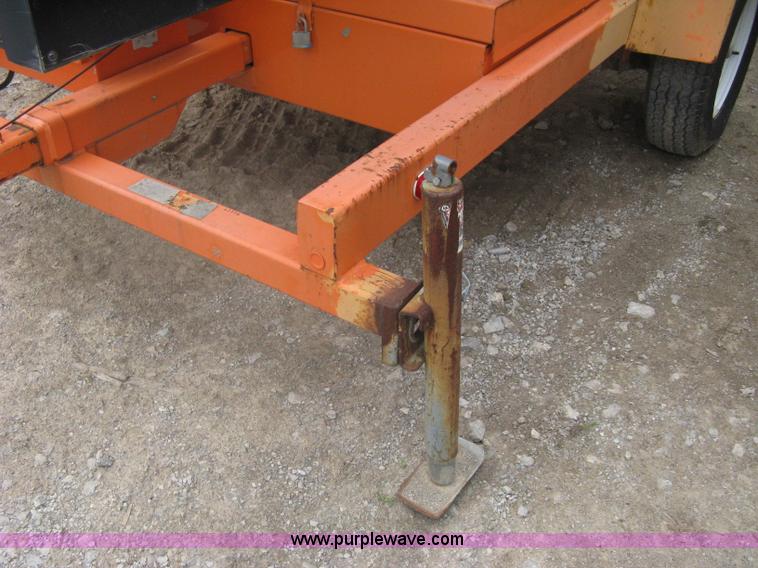 image for item A6290 2003 AMSIG CMS-T331 portable message board