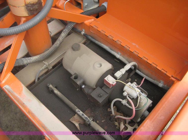 image for item A6290 2003 AMSIG CMS-T331 portable message board