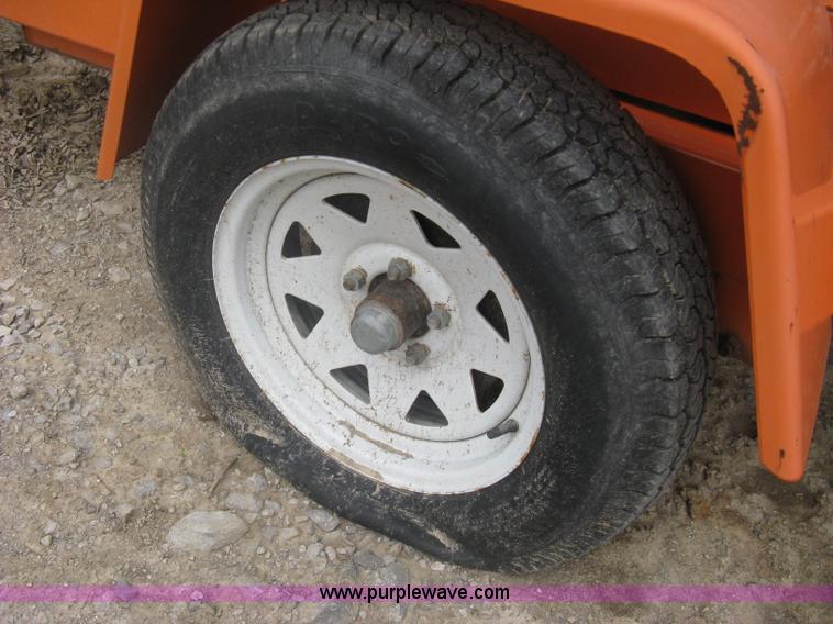 image for item A6290 2003 AMSIG CMS-T331 portable message board