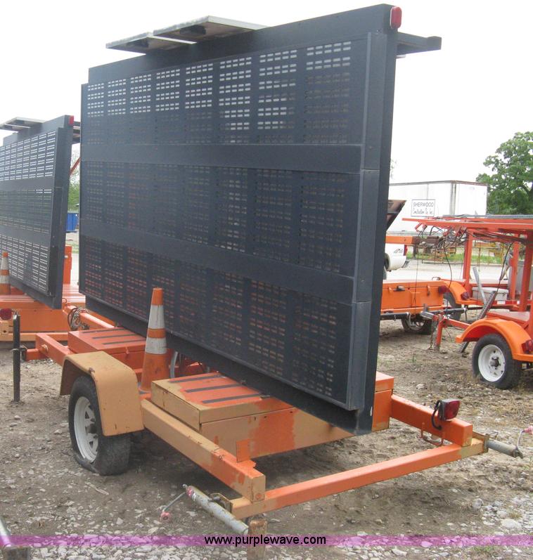 image for item A6291 2003 AMSIG CMS-T331 portable message board