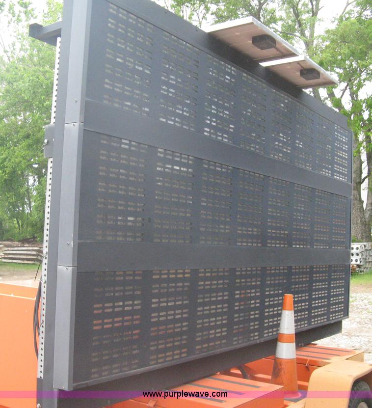 image for item A6291 2003 AMSIG CMS-T331 portable message board