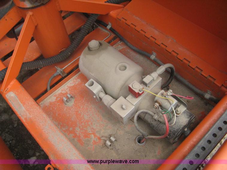 image for item A6291 2003 AMSIG CMS-T331 portable message board