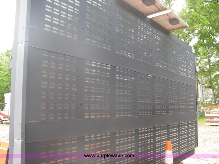 image for item A6291 2003 AMSIG CMS-T331 portable message board