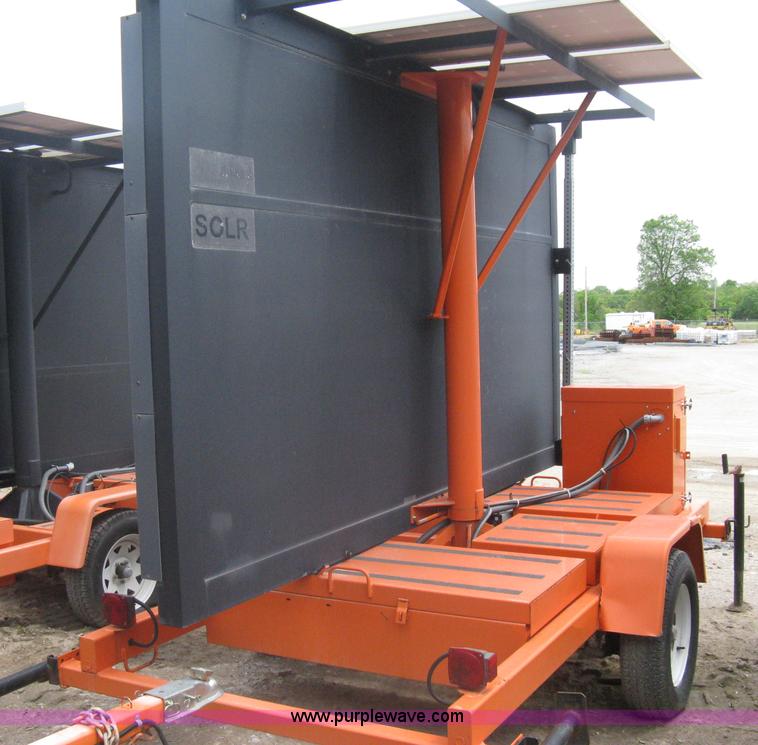 image for item A6292 2003 AMSIG CMS-T331 portable message board