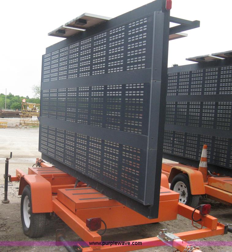 image for item A6292 2003 AMSIG CMS-T331 portable message board