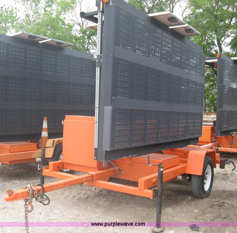 image for item A6292 2003 AMSIG CMS-T331 portable message board