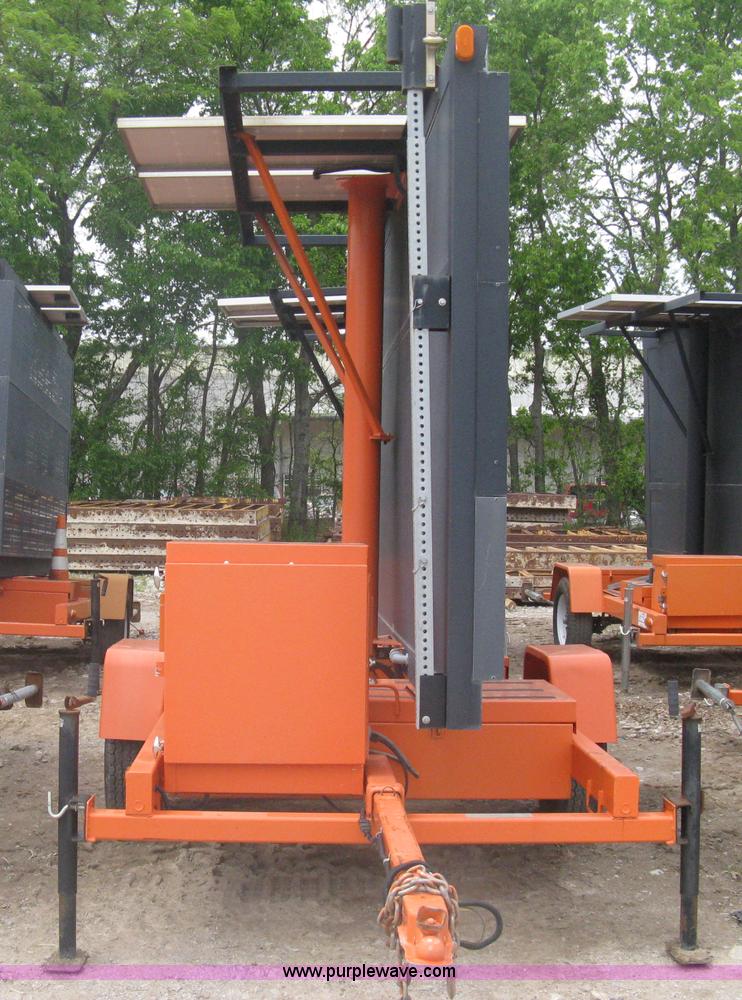 image for item A6292 2003 AMSIG CMS-T331 portable message board