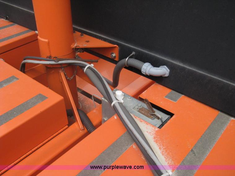 image for item A6292 2003 AMSIG CMS-T331 portable message board