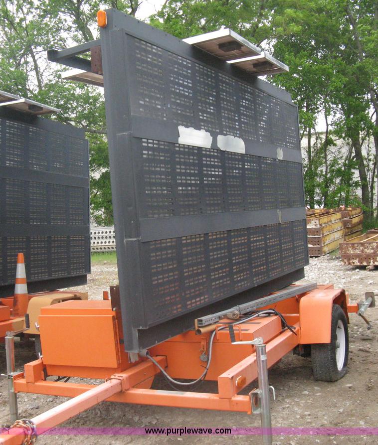 image for item A6293 2004 AMSIG CMS-T331 portable message board